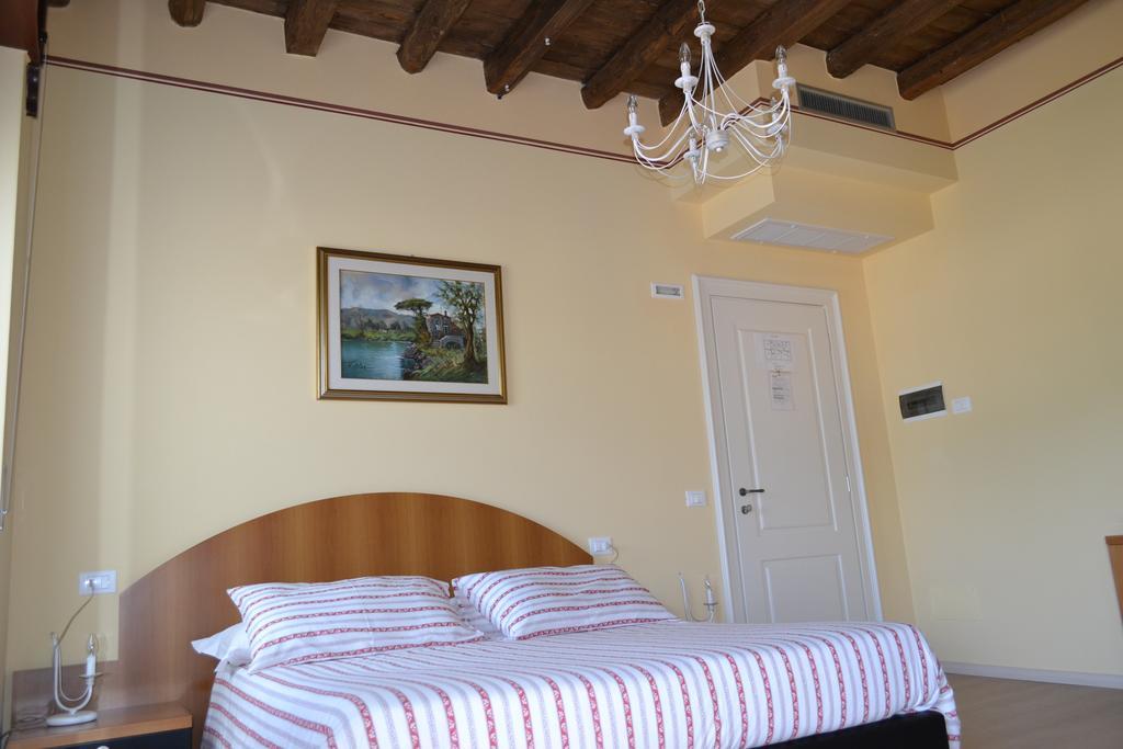 Locanda La Sosta Cavaion Veronese Bilik gambar